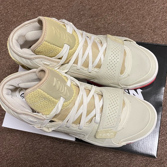 Jordan Zion 2 Fossil/Sail/Team Gold/University Red DO8990-217 Men’s 10.5 - Picture 1 of 16